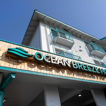 Oyo Ocean Breeze Hotel At Линкън Сити Екстериор снимка